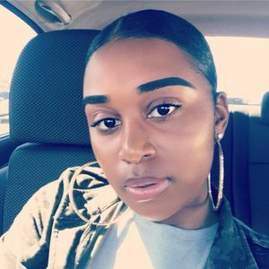 Meet your Posher, Janay